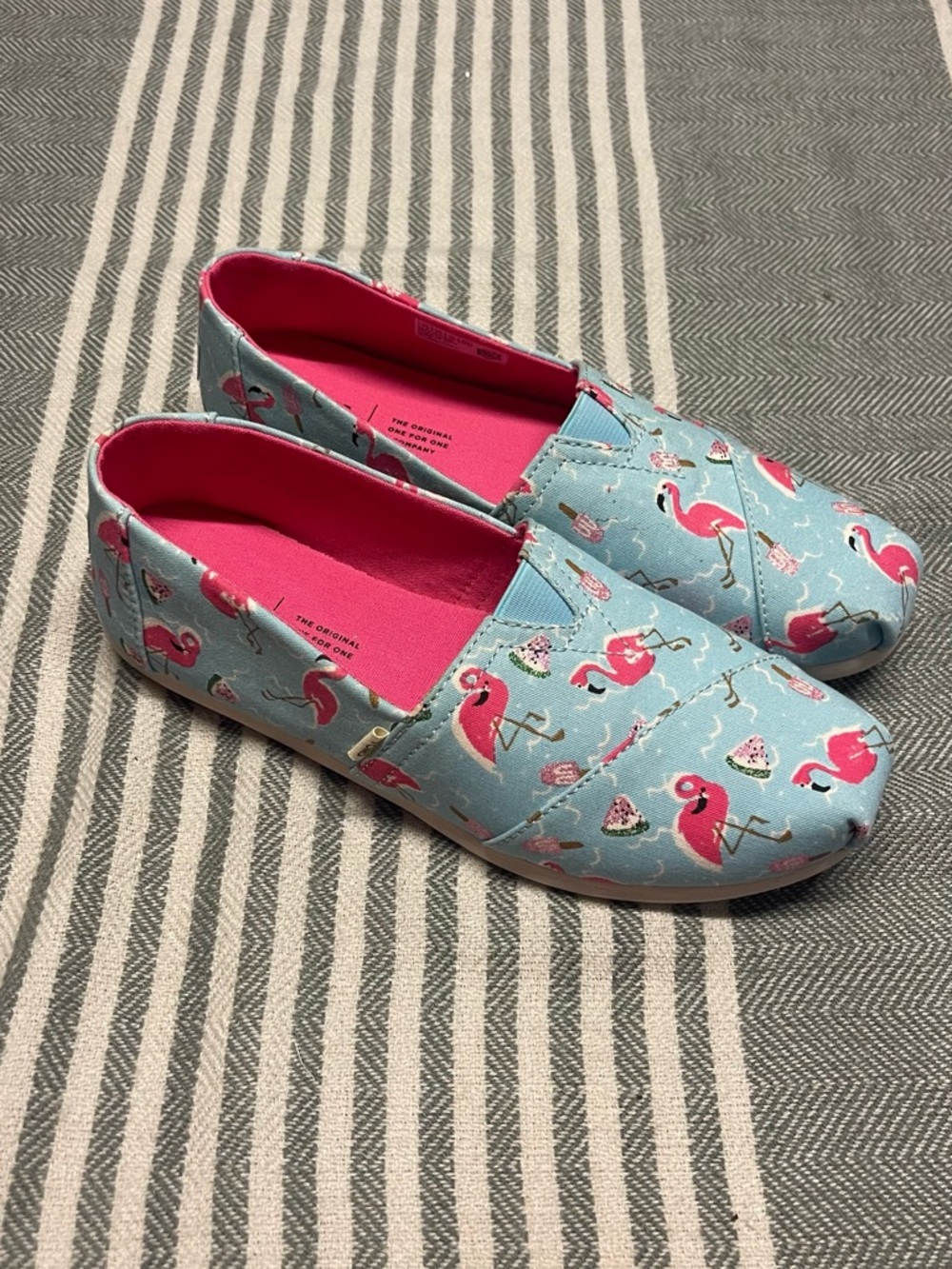 TOMs Pink Flamingo Summer Pool Party Print Slip-On Canvas Shoes -